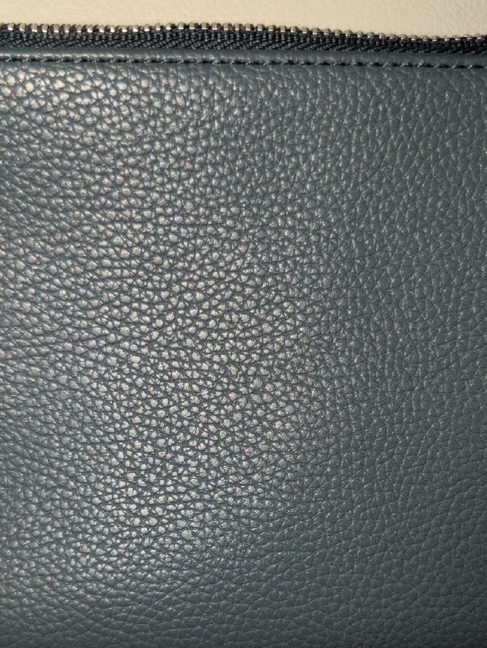 Vera Bradley Pebbled Leather Wristlet in Slate Blue NWT - Picture 10 of 10